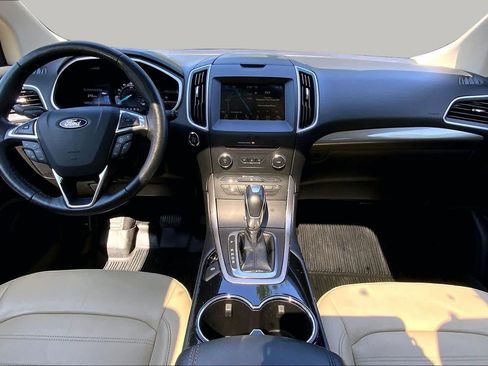 Used 2017 Ford Edge SEL w/ Equipment Group 201A AWD/4WD image 16