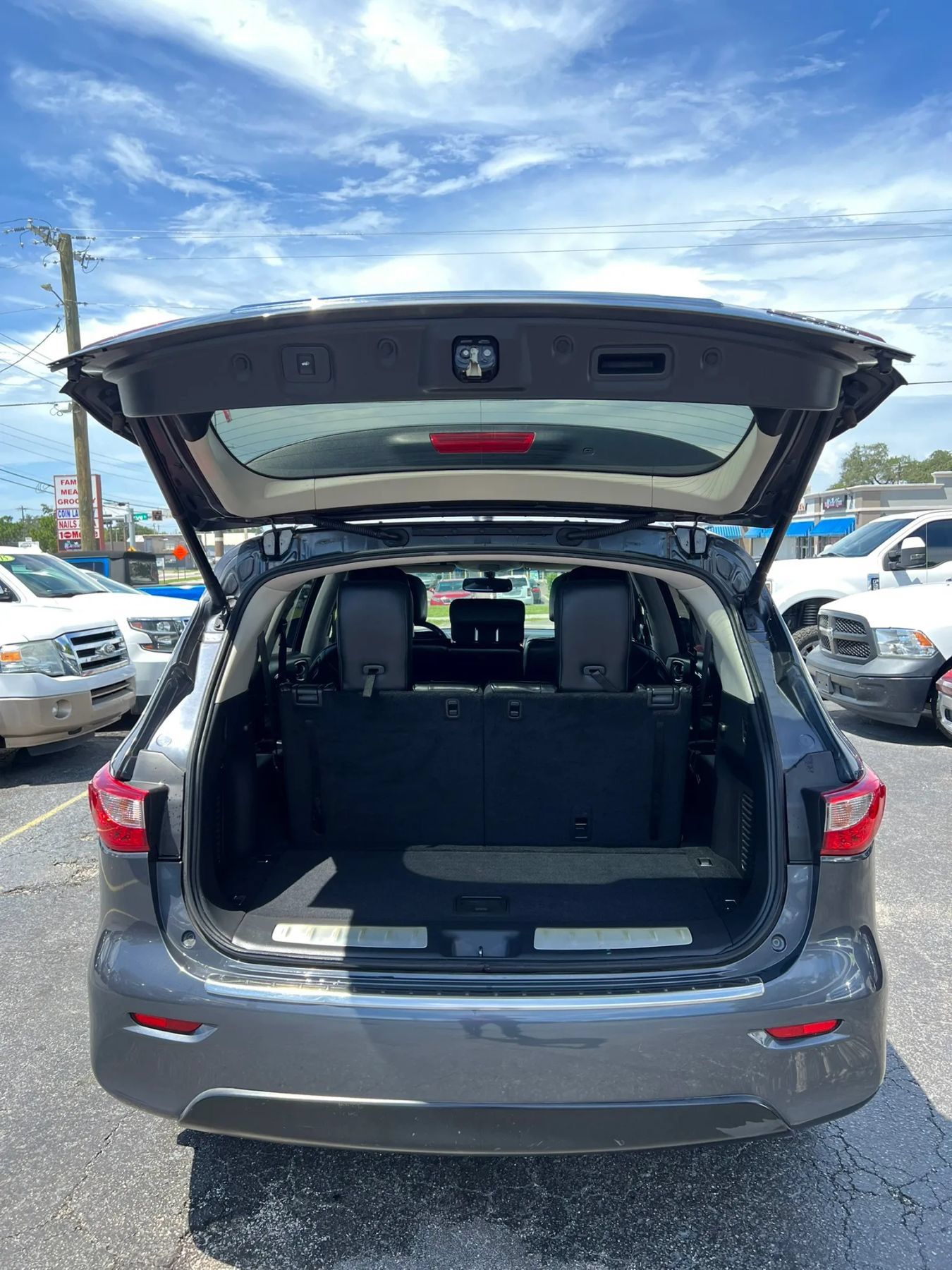 Used 2014 INFINITI QX60 Luxe w/ Premium Package AWD/4WD image 22