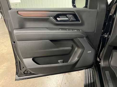 New 2026 GMC Yukon XL Denali AWD/4WD image 14