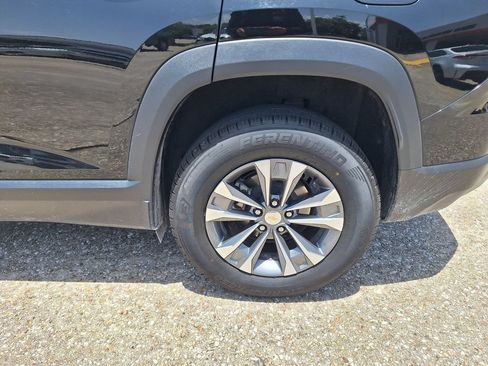 Used 2025 Chevrolet Equinox LT w/ Convenience Package II FWD image 22