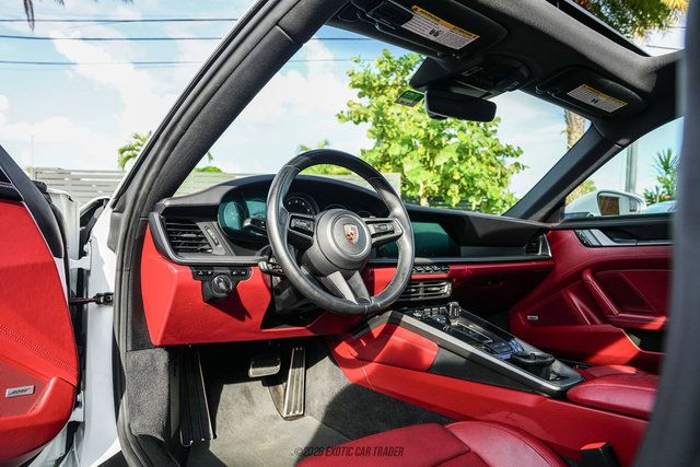 Used 2020 Porsche 911 Carrera RWD image 22