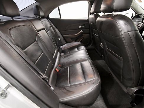 Used 2016 Chevrolet Malibu LTZ image 16