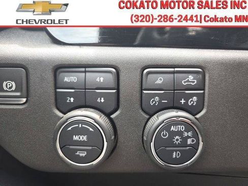 Used 2024 Chevrolet Silverado 1500 High Country w/ High Country Premium Package AWD/4WD image 33