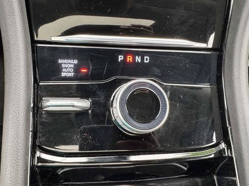 Used 2023 Jeep Grand Cherokee L Limited w/ Luxury Tech Group II AWD/4WD image 22
