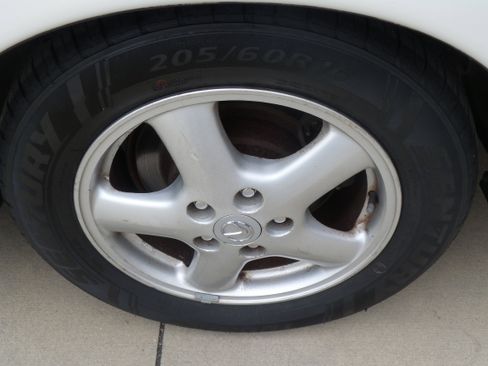 Used 2000 Lexus SC 300 Coupe image 17