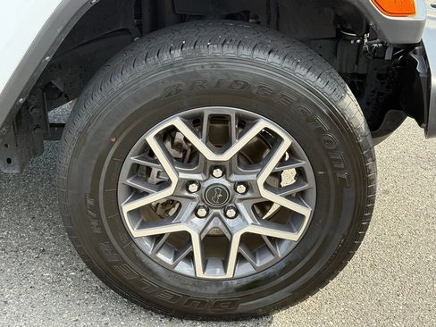 Used 2025 Jeep Wrangler Unlimited Sahara AWD/4WD image 14