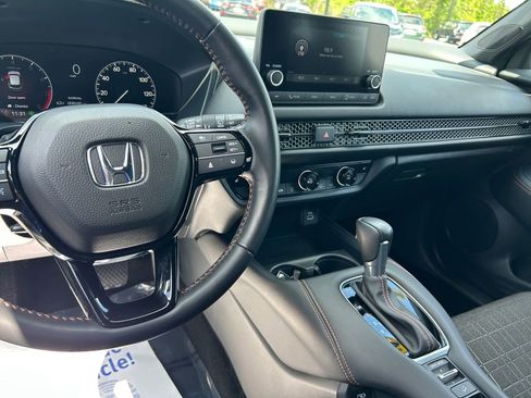 Used 2025 Honda HR-V Sport image 11