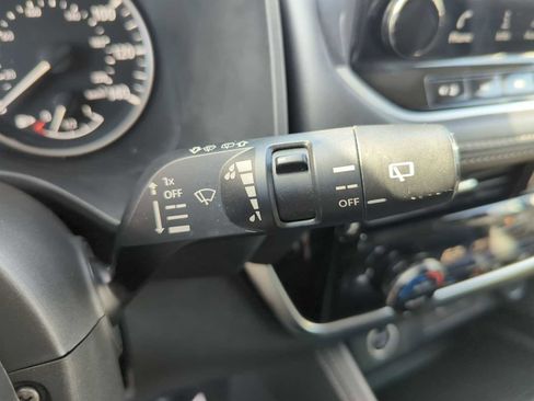 Used 2021 Nissan Rogue SL w/ Premium Package image 27