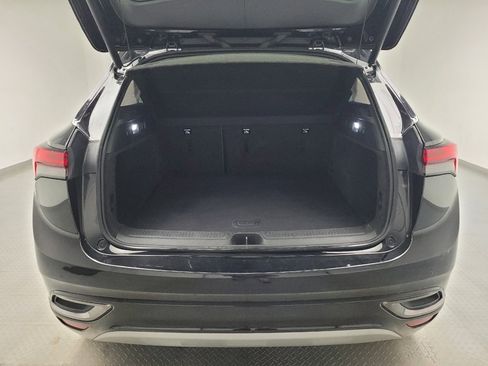 Used 2022 Buick Envision Essence w/ Sport Touring Package FWD image 29
