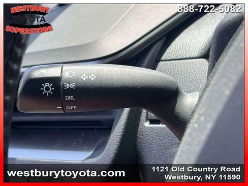 Used 2023 Toyota Prius LE AWD/4WD image 23