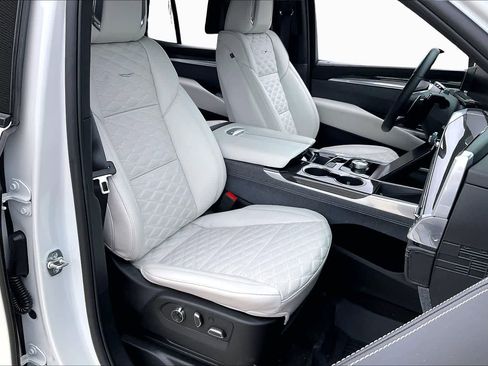 Used 2025 Cadillac Escalade V w/ LPO, Floor Liner Package AWD/4WD image 9