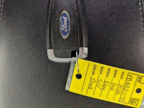 Used 2022 Ford Edge SE w/ Black Appearance Package image 29