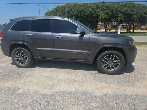 Used 2020 Jeep Grand Cherokee Limited w/ Luxury Group II RWD image 21