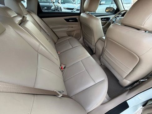 Used 2014 Nissan Altima 2.5 SV image 27