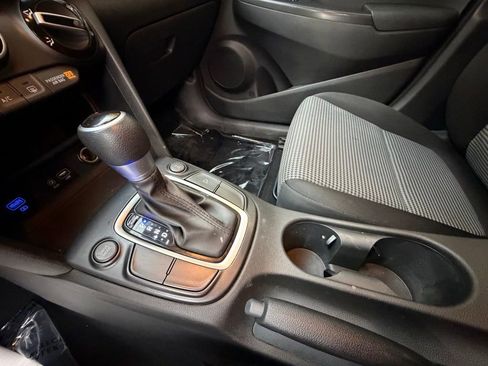 Used 2020 Hyundai Kona SE w/ Cargo Package image 19