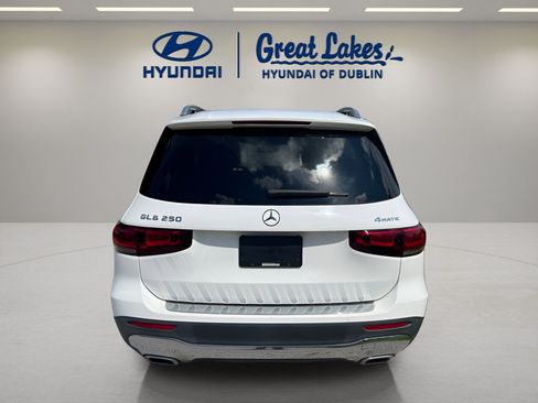 Used 2021 Mercedes-Benz GLB 250 4MATIC image 4