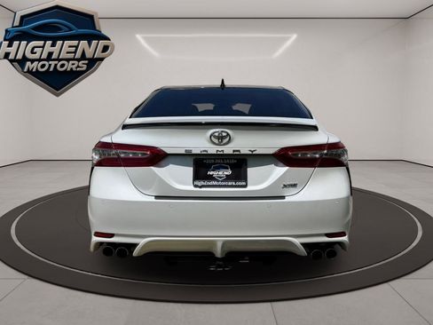 Used 2019 Toyota Camry XSE FWD image 5