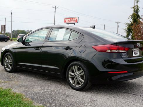 Used 2018 Hyundai Elantra SEL image 18