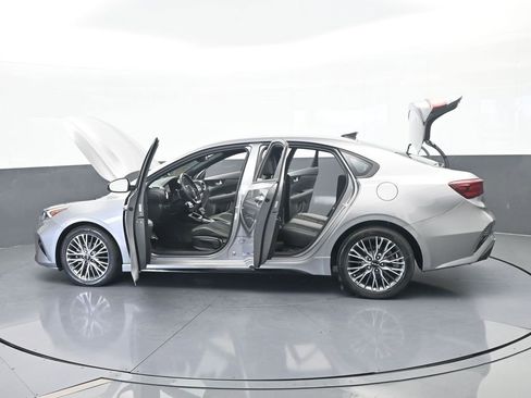 Used 2023 Kia Forte GT-Line w/ GT-Line Premium Package image 71