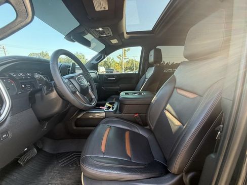 Used 2022 GMC Sierra 1500 AT4 w/ AT4 Preferred Package AWD/4WD image 11