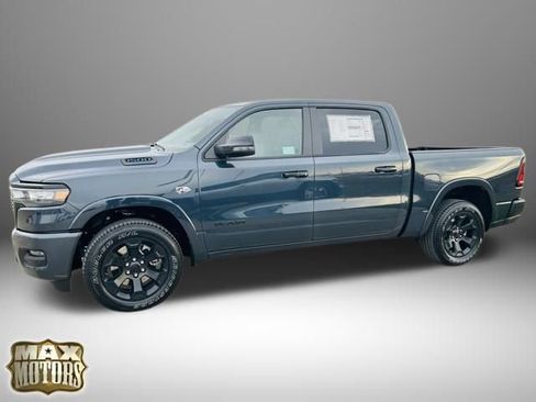 New 2026 RAM 1500 4x4 Crew Cab image 3