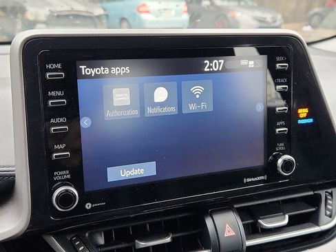 Used 2021 Toyota C-HR LE image 26