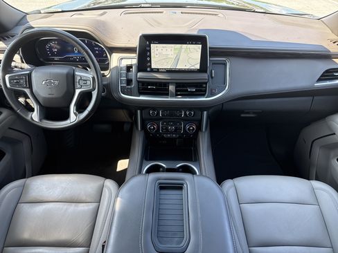 Used 2024 Chevrolet Tahoe Z71 w/ Luxury Package AWD/4WD image 30