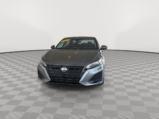 Used 2023 Nissan Altima 2.5 SV FWD image 5