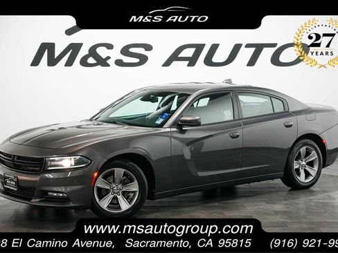 Used 2018 Dodge Charger SXT Plus RWD image 1