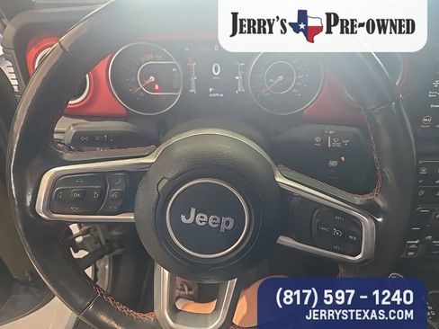 Used 2023 Jeep Gladiator Rubicon w/ LED Lighting Group AWD/4WD image 14
