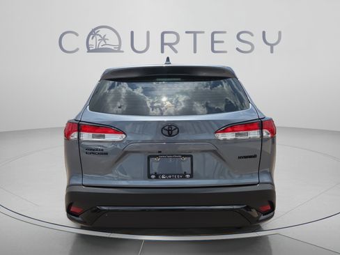 Used 2024 Toyota Corolla Cross AWD Hybrid image 4