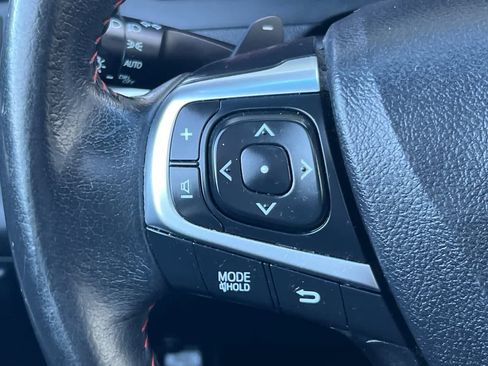 Used 2015 Toyota Camry XSE w/ Advanced Technology Package image 26