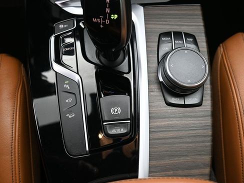 Used 2019 BMW X3 M40i w/ Premium Package image 18