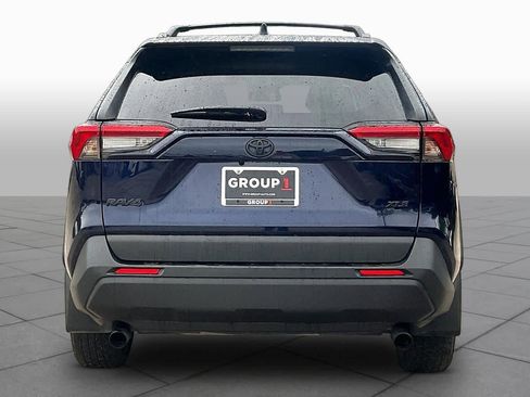 Used 2025 Toyota RAV4 XLE image 5