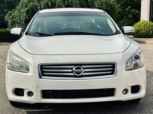 Used 2012 Nissan Maxima 3.5 SV w/ Monitor Pkg FWD image 11