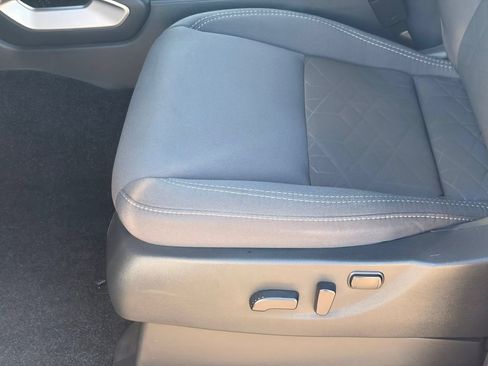 Certified 2025 Nissan Frontier SV RWD image 21
