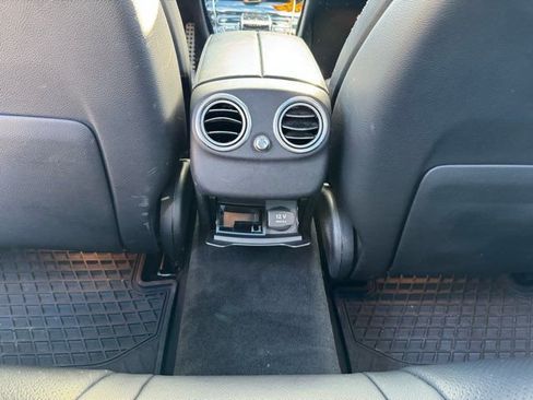 Used 2015 Mercedes-Benz C 400 4MATIC w/ Multimedia Package image 27