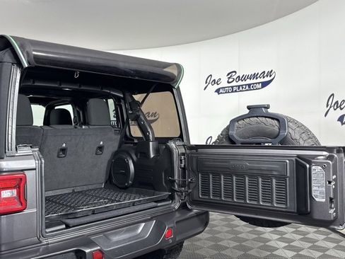 Used 2021 Jeep Wrangler Unlimited Rubicon image 15