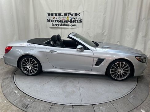 Used 2017 Mercedes-Benz SL 550 image 8