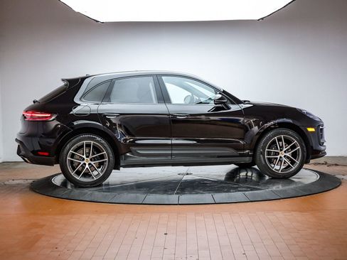 Certified 2026 Porsche Macan AWD/4WD image 13