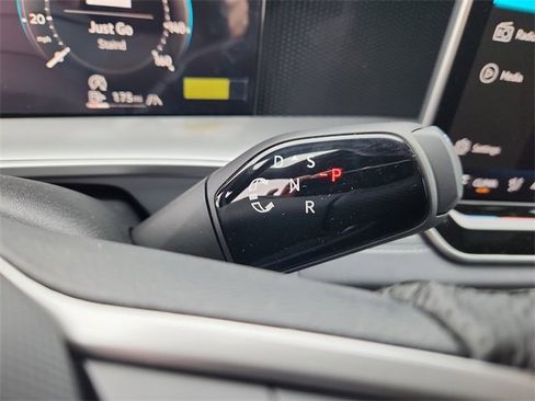 New 2026 Volkswagen Tiguan SE R-Line image 13