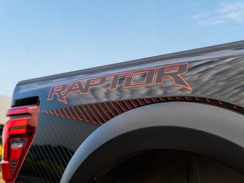 Certified 2025 Ford F150 Raptor AWD/4WD image 18