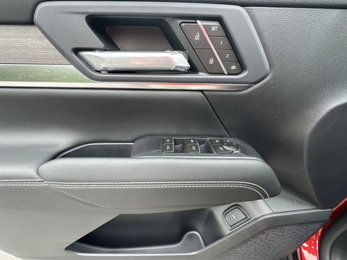 New 2026 GMC Terrain Denali AWD/4WD image 15