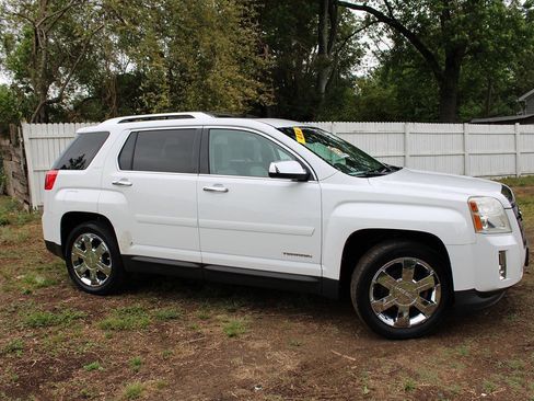 Used 2011 GMC Terrain SLT w/ Cargo Package AWD/4WD image 6