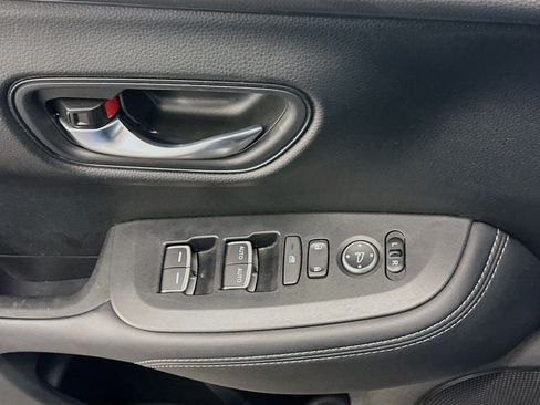 Used 2025 Honda HR-V EX-L image 15