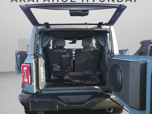 Used 2023 Ford Bronco Badlands image 25