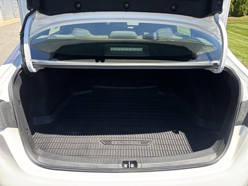 Used 2022 Toyota Corolla SE FWD image 5