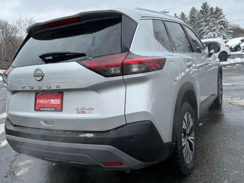 Used 2023 Nissan Rogue SV w/ SV Premium B Package image 9