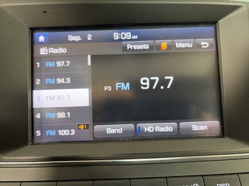 Used 2018 Hyundai Elantra Value Edition w/ Cargo Package FWD image 19