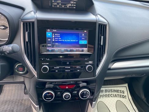 Used 2020 Subaru Forester Premium image 11